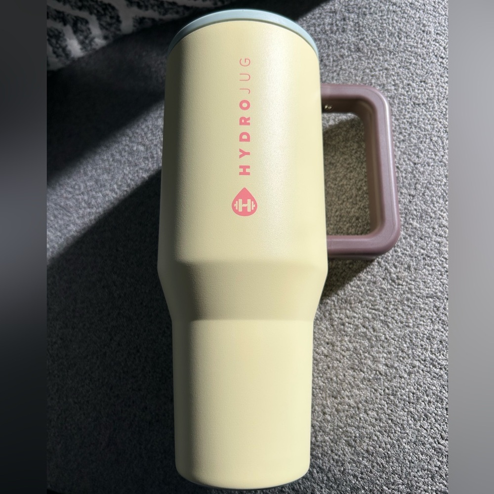 Belle 40 Oz Hydrojug